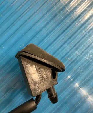 Mini Cooper Hatch Hardtop Windshield washer spray nozzle B4v0a