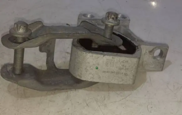 Mercedes-Benz EQA Engine mount bracket A2432402800 GS002