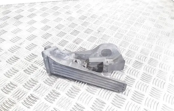 Volkswagen Golf Plus Accelerator throttle pedal 1K1721503M