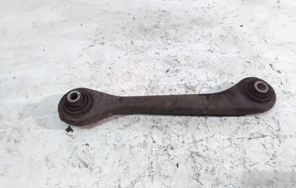 Rear control arm