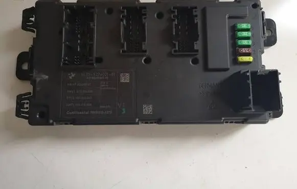 BMW 1 F20 F21 Central body control module 9274021 00000F4C 003000001