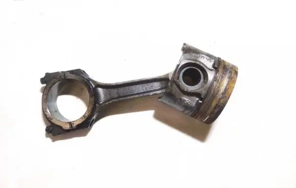 Ford Mondeo Mk III Piston with connecting rod 24879a