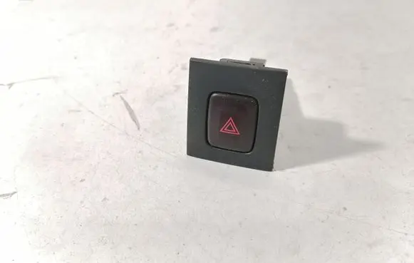 Volvo V70 Hazard light switch 30710106