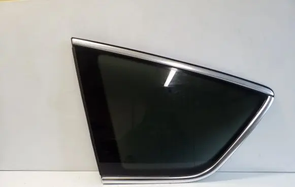 Ford S-MAX Rear side window E143R001604