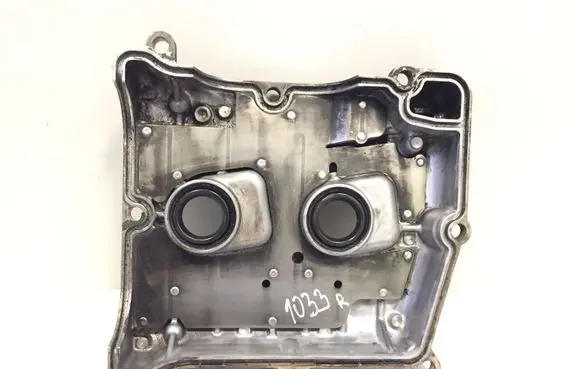 Subaru Outback Rocker cam cover 
