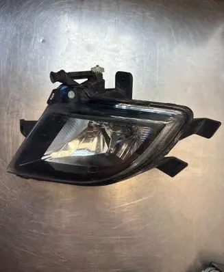 Volkswagen Jetta VI Front fog light 5C7941700P 19080400 1NE22558006