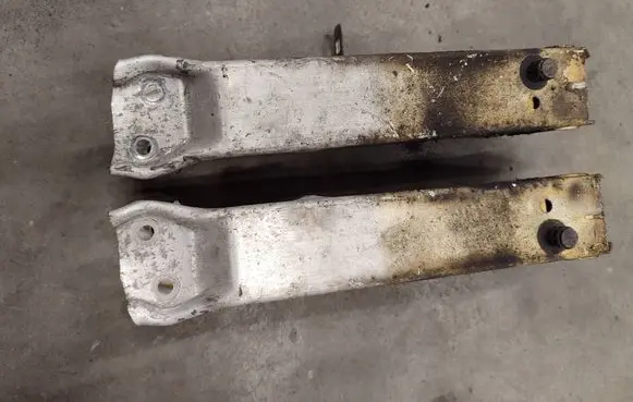 BMW 6 F06 Gran coupe Radiator support slam panel bracket 2121H1400