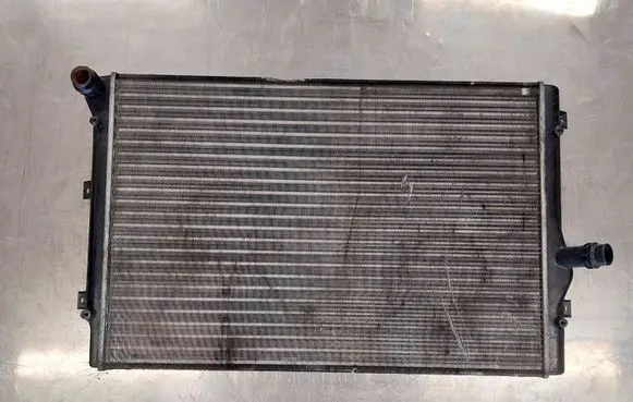 Audi A3 S3 A3 Sportback 8P Coolant radiator 203442560