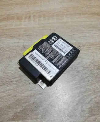 Volkswagen PASSAT B6 Airbag control unit/module 3C0909605F