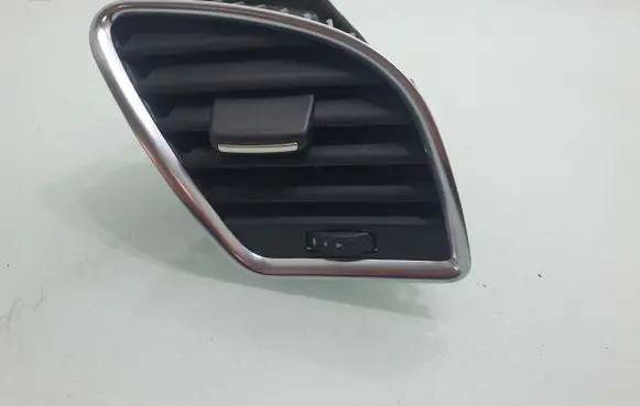 Audi A4 S4 B8 8K Dashboard side air vent grill/cover trim 8K1820902C