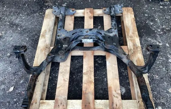 Mini Cooper Countryman R60 Front subframe 9807743 02249E11227