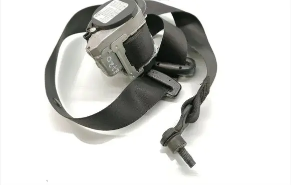 Mercedes-Benz B W245 Front seatbelt 1698603485