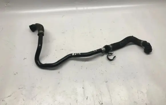 Mercedes-Benz C W204 Engine coolant pipe/hose A2045010124