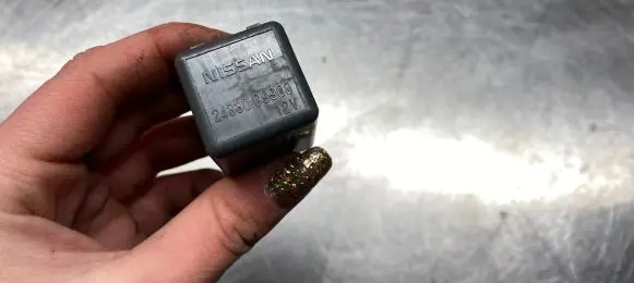 Nissan Almera Tino Other relay 24330 C9900