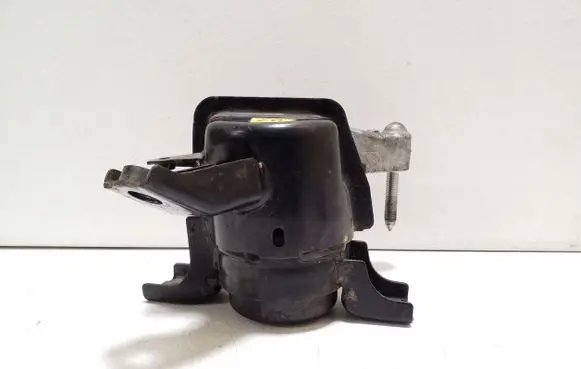 Lexus NX Engine mount bracket GZ261638