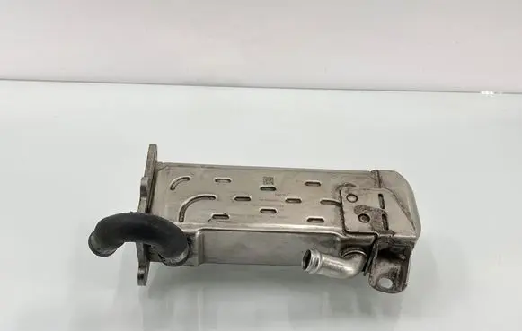 Mercedes-Benz E W212 EGR valve cooler A6511400075 3418787 0111000100