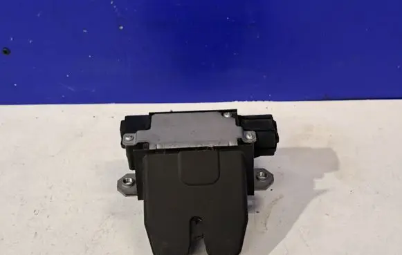 Volvo V50 Tailgate/trunk/boot lock/catch/latch 4N51A442A66AL 31335047