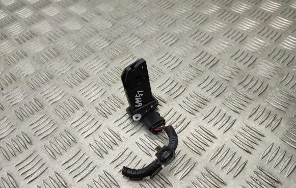 Toyota RAV 4 (XA40) Mass air flow meter 2220426010