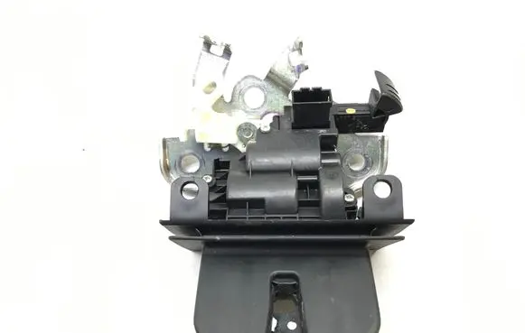 Seat Toledo IV (NH) Tailgate/trunk/boot lock/catch/latch 5E0827505 122350181212 K5256
