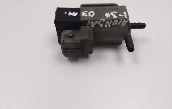 Hyundai i30 Turbo solenoid valve 351202A400