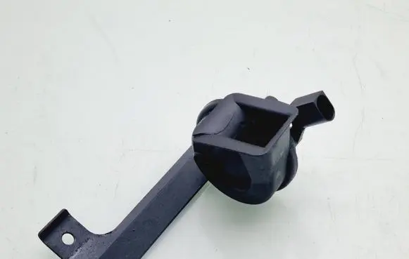 Volkswagen Touareg I Horn signal 4F0951223