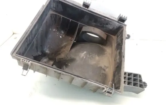 Volkswagen II LT Air filter box