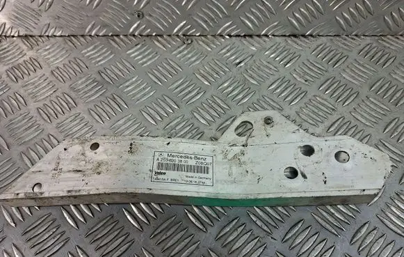 Mercedes-Benz GLC C253 Radiator support slam panel bracket A2536203800