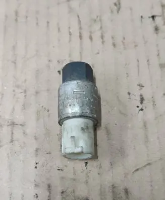 Air conditioning (A/C) pressure sensor