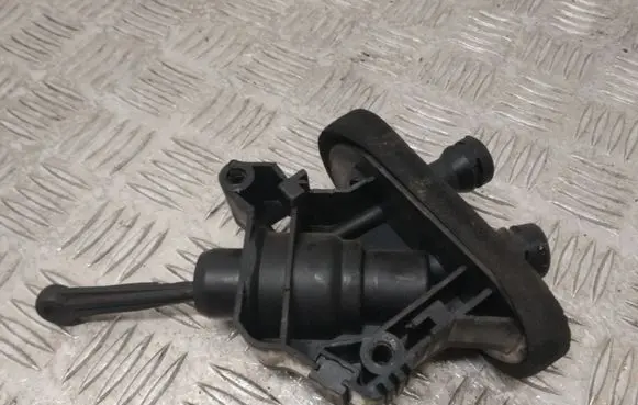 Ford Fiesta Clutch master cylinder
