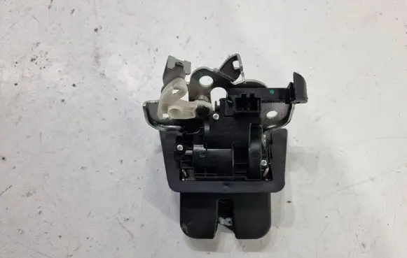 Audi A4 S4 B8 8K Tailgate/trunk/boot lock/catch/latch 8R0827505 08294596