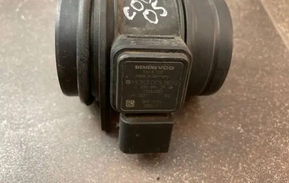 Mitsubishi Colt Mass air flow meter A0000942948 1525A001
