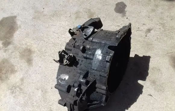 Volvo S80 Manual 5 speed gearbox 1023746