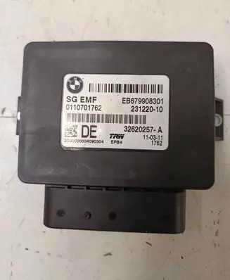 BMW 5 F10 F11 Hand brake control module 6799083 23122010 32620257A