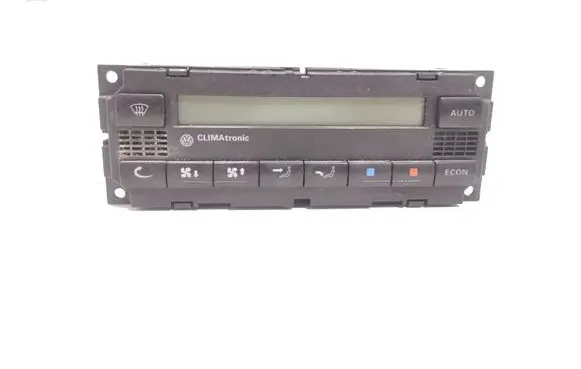 Volkswagen Golf IV Climate control unit