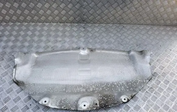 Nissan Qashqai J12 Exhaust heat shield