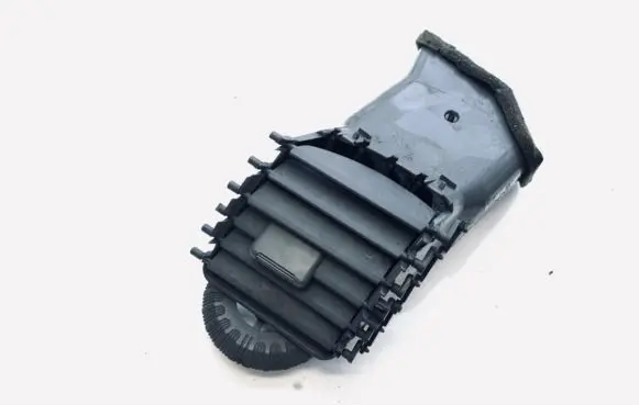 Toyota Previa (XR30, XR40) II Dash center air vent grill 5568628060 55686-28060