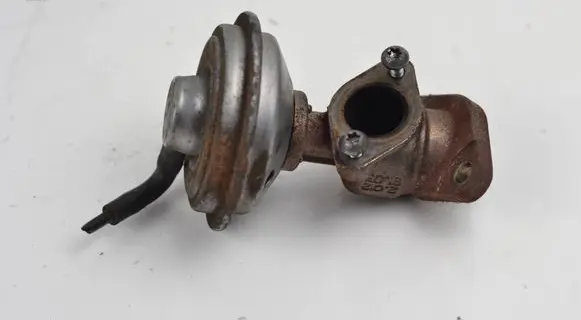 Audi A6 S6 C6 4F EGR valve cooler 059131063D