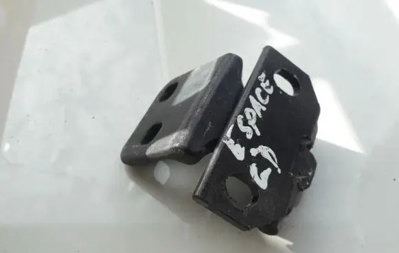 Renault Espace III Rear door lower hinge