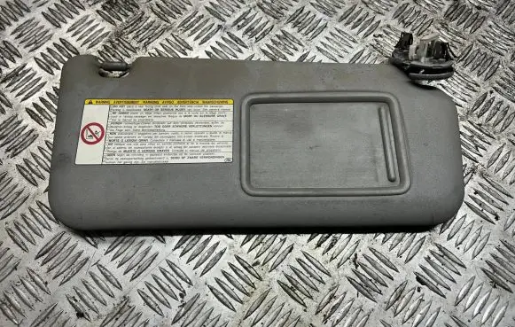 Toyota RAV 4 (XA30) Sun visor