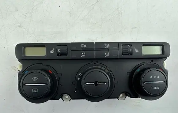 Skoda Octavia Mk2 (1Z) Climate control unit 74793251