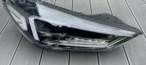 Hyundai Tucson TL Headlight/headlamp 92102D7700 R009D700128638