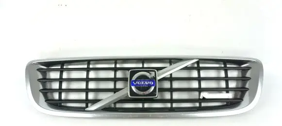 Front bumper upper radiator grill