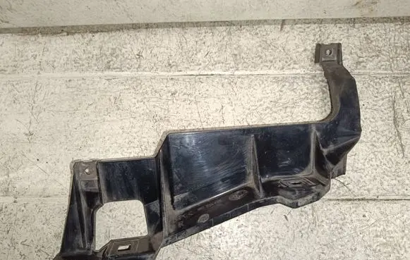 BMW 5 E39 Headlight/headlamp mounting bracket 15372400
