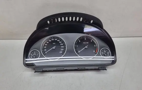 BMW 5 F10 F11 Speedometer (instrument cluster) 9291414