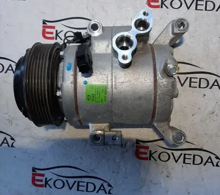 Mazda 3 III Air conditioning (A/C) compressor (pump) F500JUBBA09