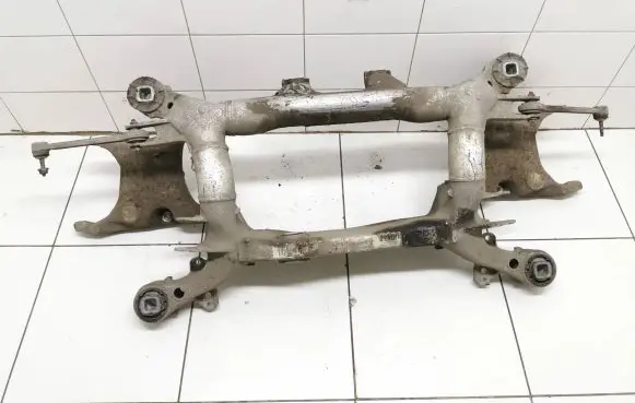 BMW 5 E60 E61 Rear subframe 6770828