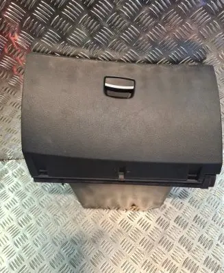 Renault Laguna III Glove box 1001062 1000913