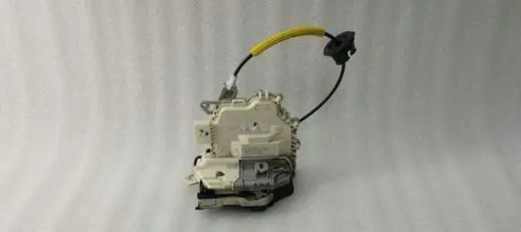 Audi Q5 SQ5 Front door lock 8J2837015C