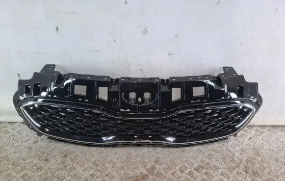 KIA Sportage Front bumper upper radiator grill