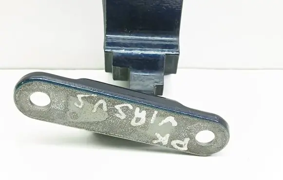 BMW 5 F10 F11 Front door upper hinge 7185617
